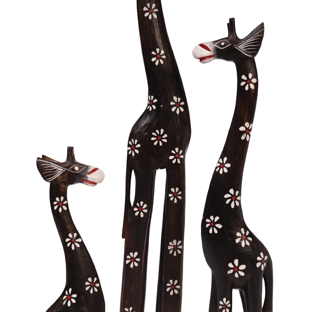 Set 3 figurine girafe maro din lemn de albasia