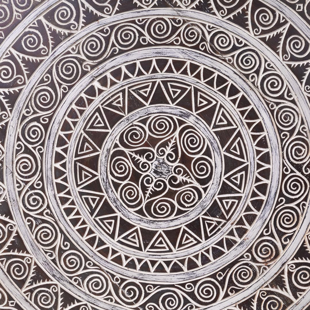 Decoratiune de perete maro din lemn de tec