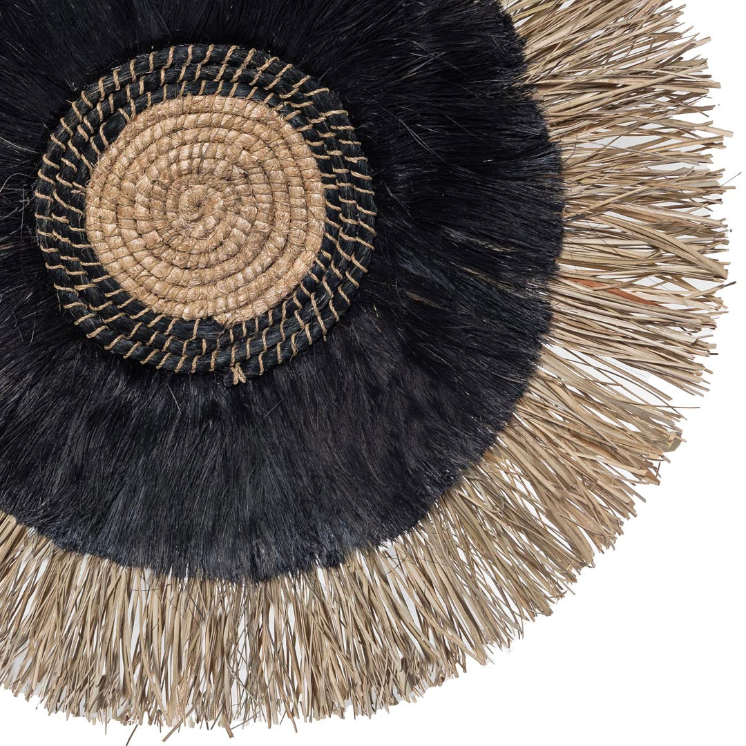 Decoratiune perete neagra din abaca si iarba Pandanus Anahita