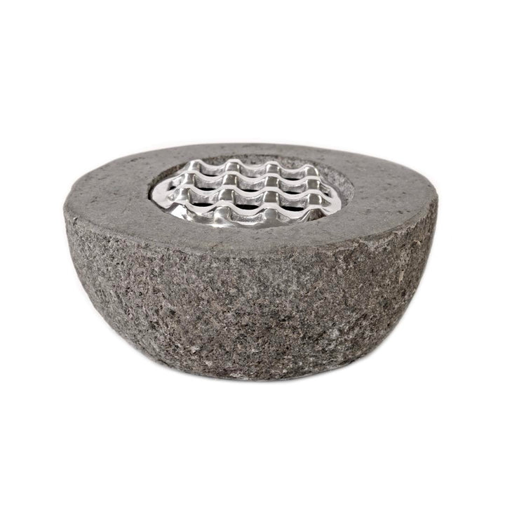 Scrumiera gri din piatra si metal