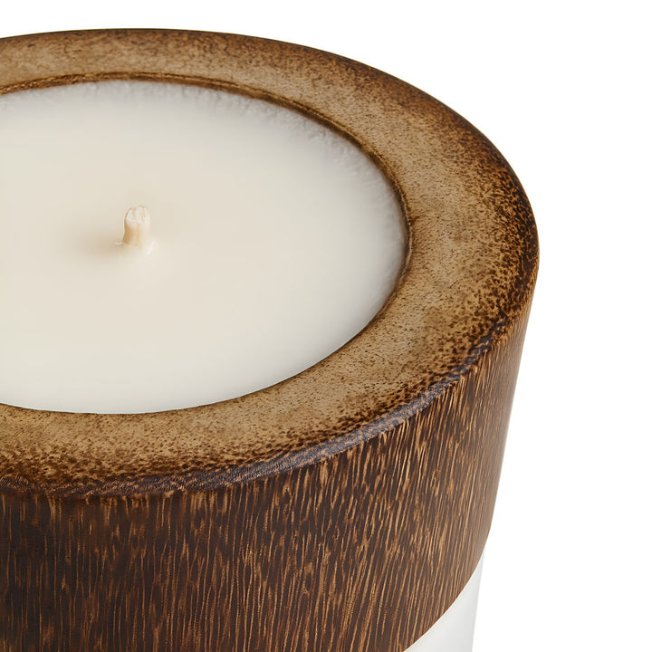 Lumanare cu suport alba din lemn de lontar Lilin