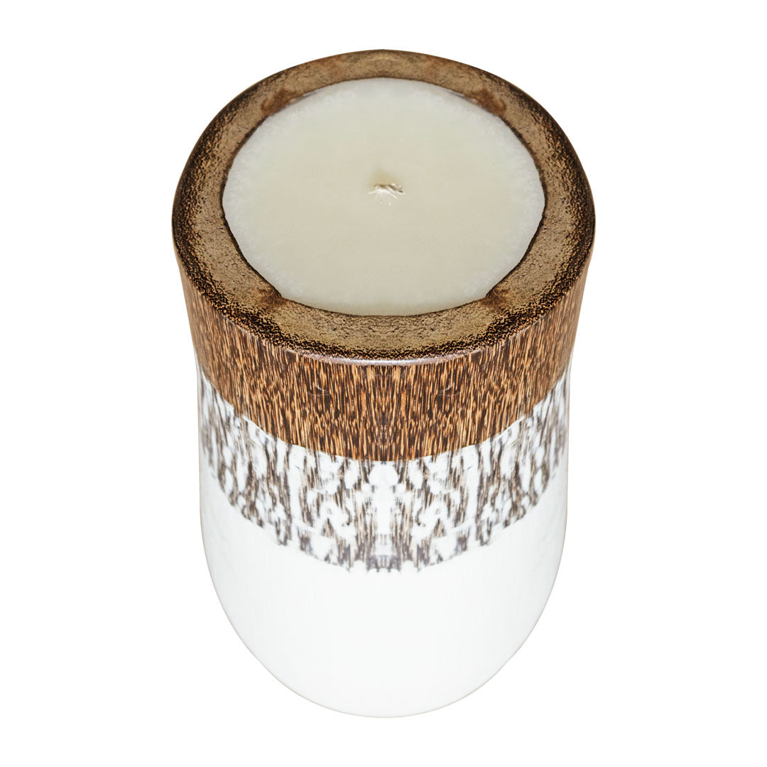 Lumanare cu suport alba din lemn de lontar Lilin