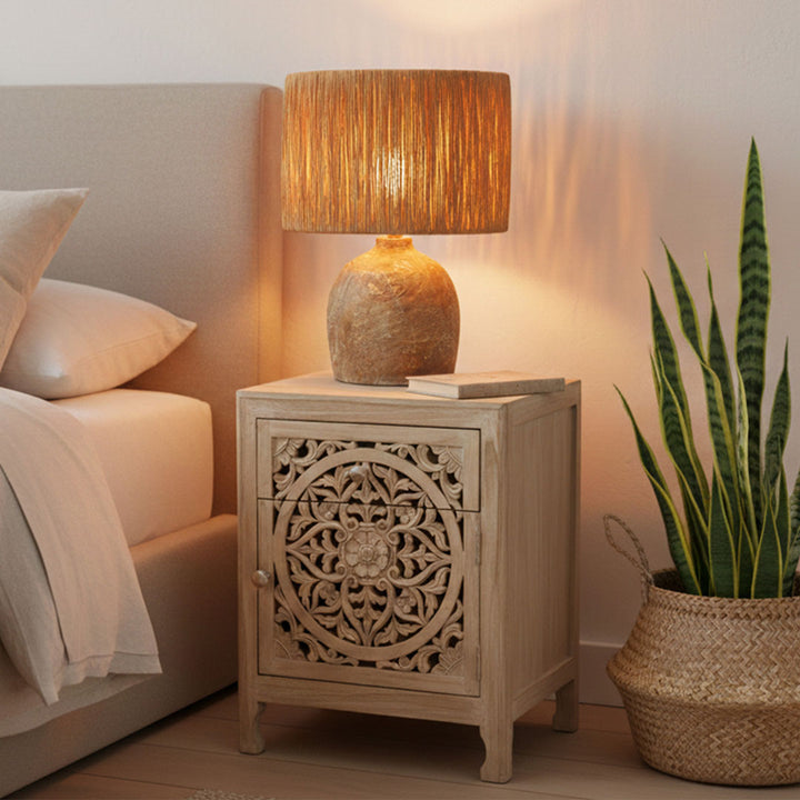 Noptiera bej din lemn de tec Mandira