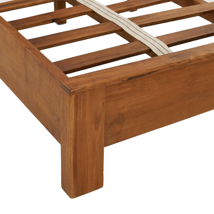 Pat maro din lemn de tec Mandira 180x200 cm